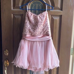 Puffy cute light pink dress
